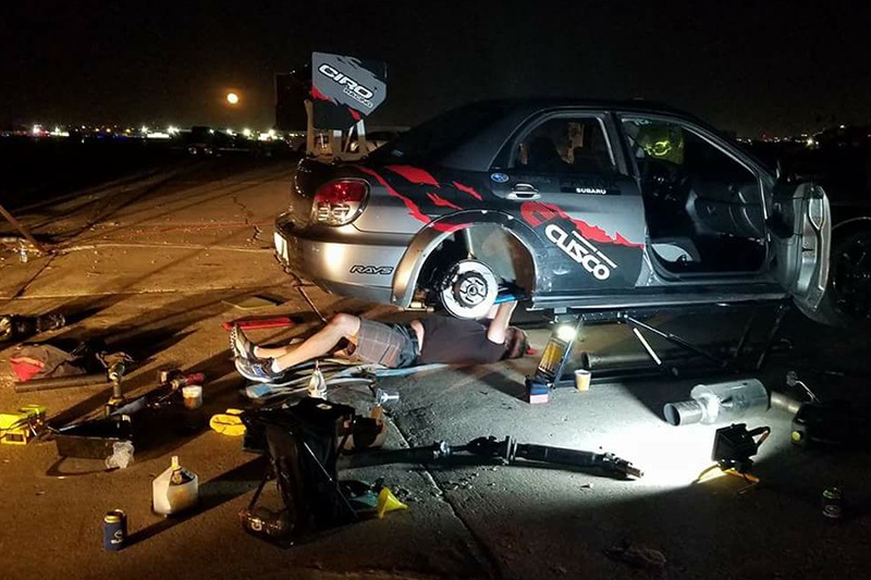 Portable race car lift